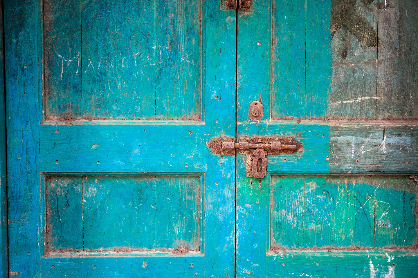 Stone Town, Zanzibar Colorful door in Stone Town, Zanzibar