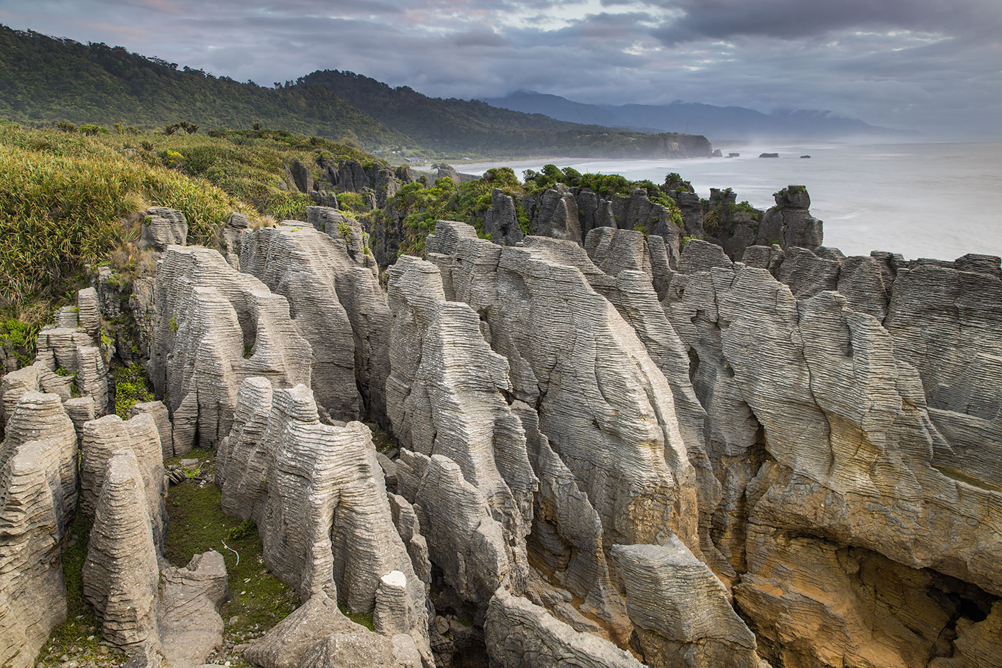 Punakaiki Sunset over the Punakaiki Pancake rocks