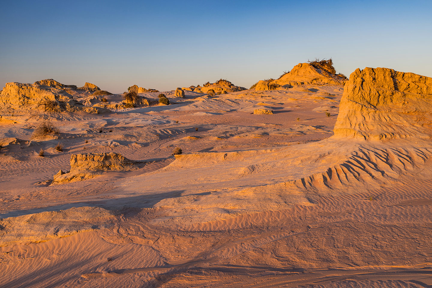 Sunset over the Walls of China in Mungo National Park