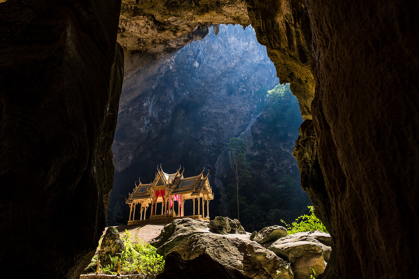 Phraya Nahkon Phraya Nahkon temple lit up by a beam of sunlight